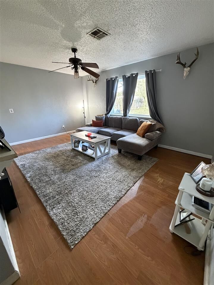 Property Photo:  107 Oak St  OK 73538 