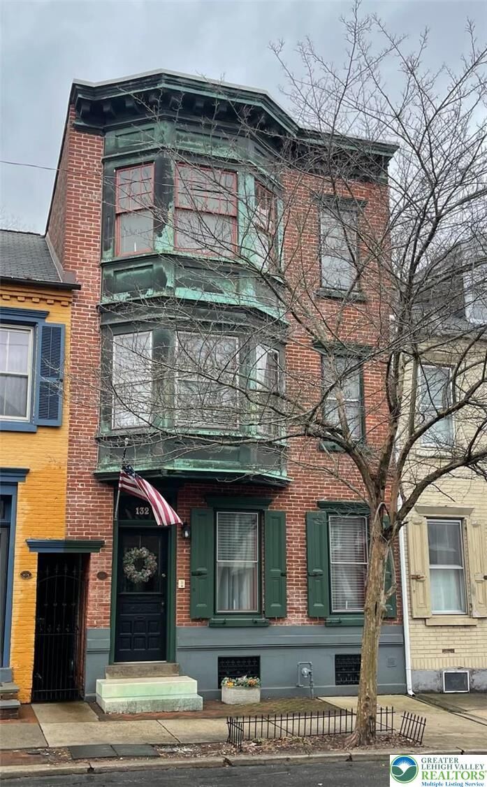 Property Photo:  132 N 11th Street  PA 18102 