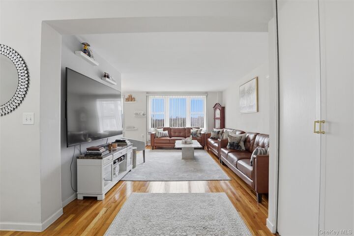 Property Photo: 333 Bronx River Road 616 NY 10704