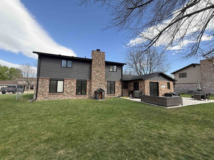 Property Photo:  1120 Miles Court  NE 69101 