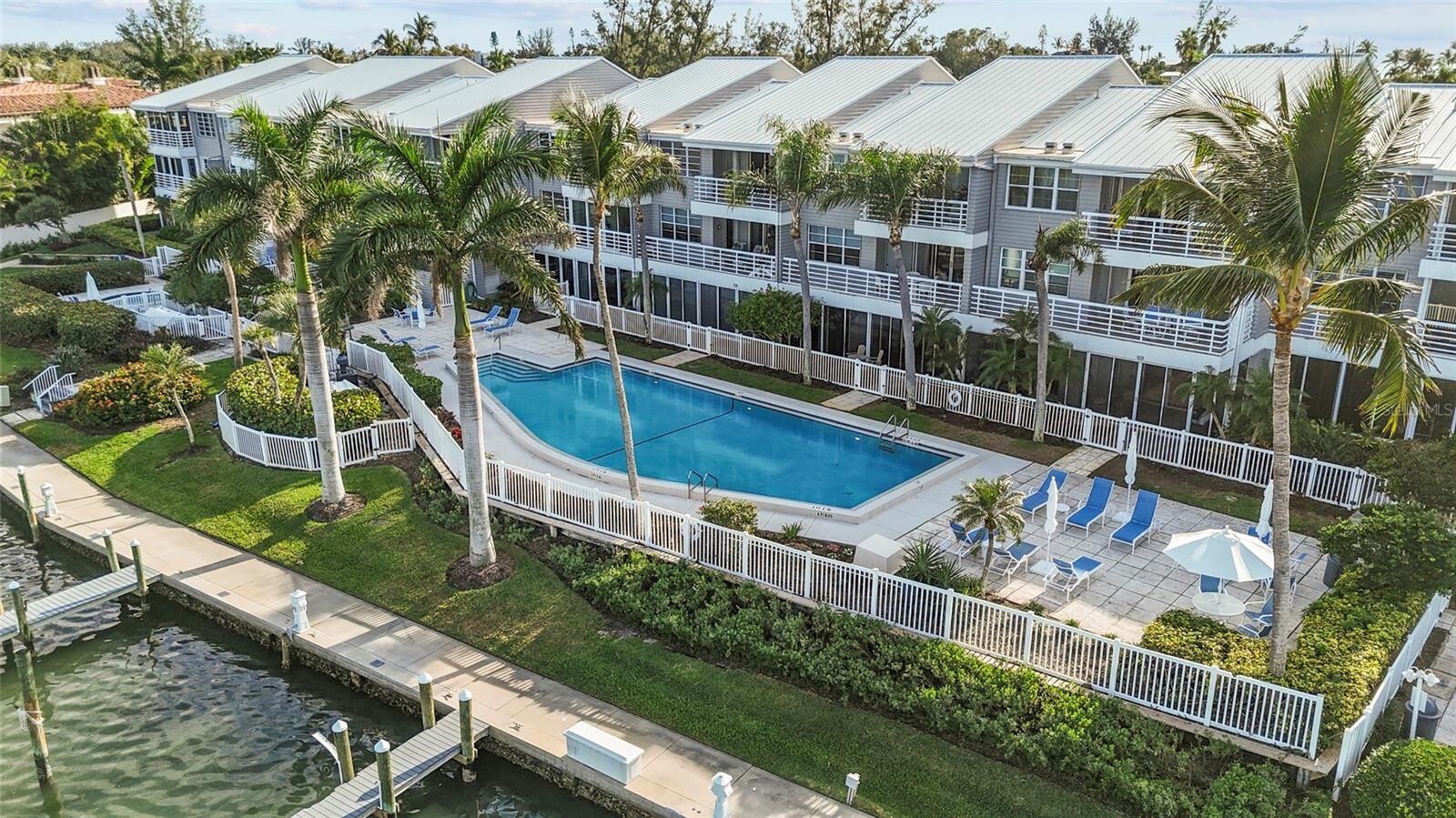 Property Photo:  615 Dream Island Place 105  FL 34228 