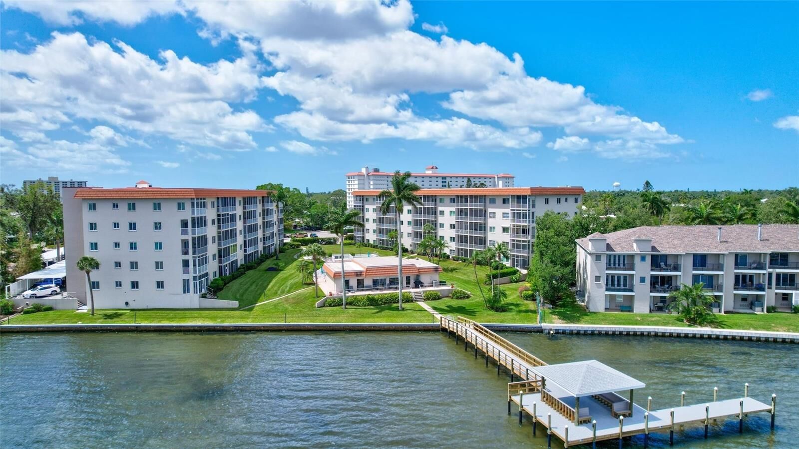 Property Photo: 1600 1st Avenue W 102A FL 34205