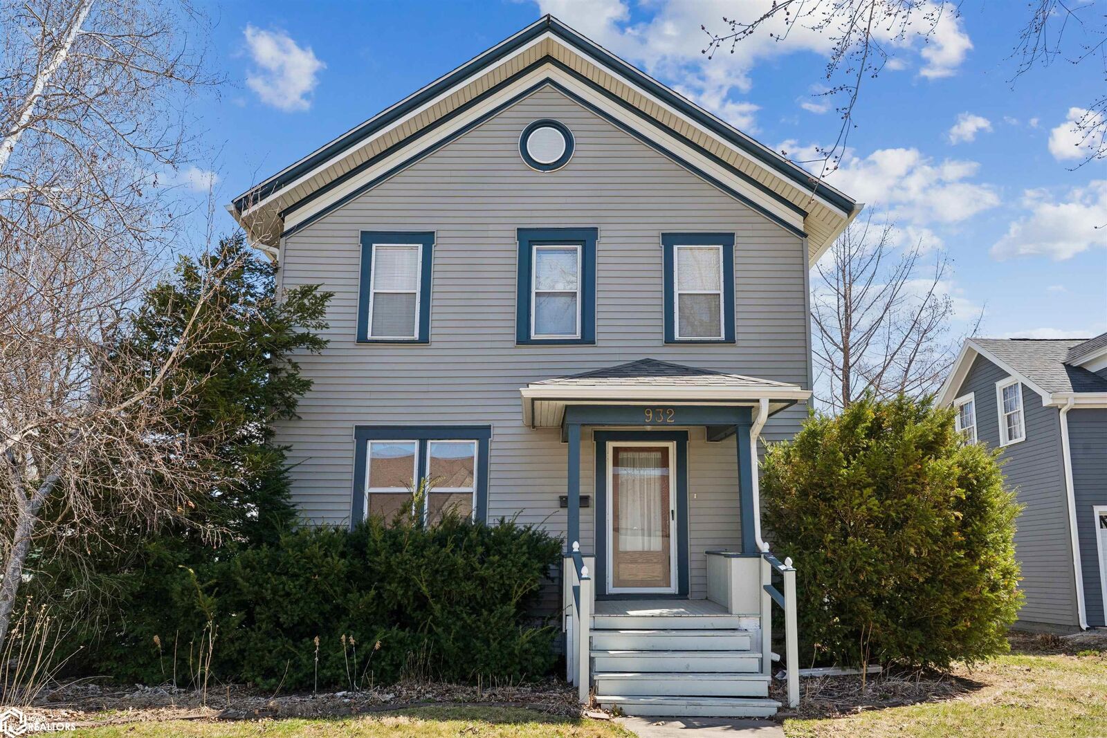Property Photo:  932 East Street  IA 50112 