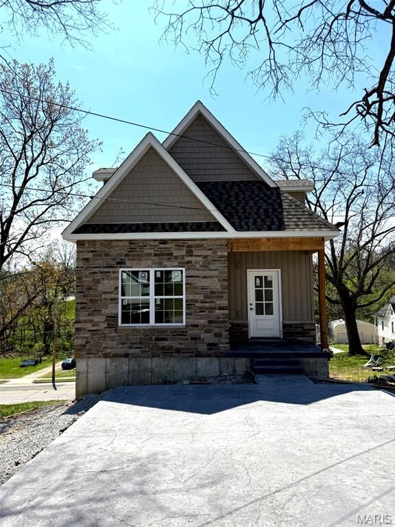 Property Photo:  621 McKissock Street Street  MO 63020 