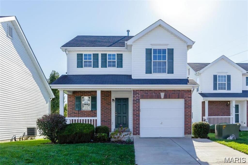 Property Photo:  18 W Homefield Point Court  MO 63366 