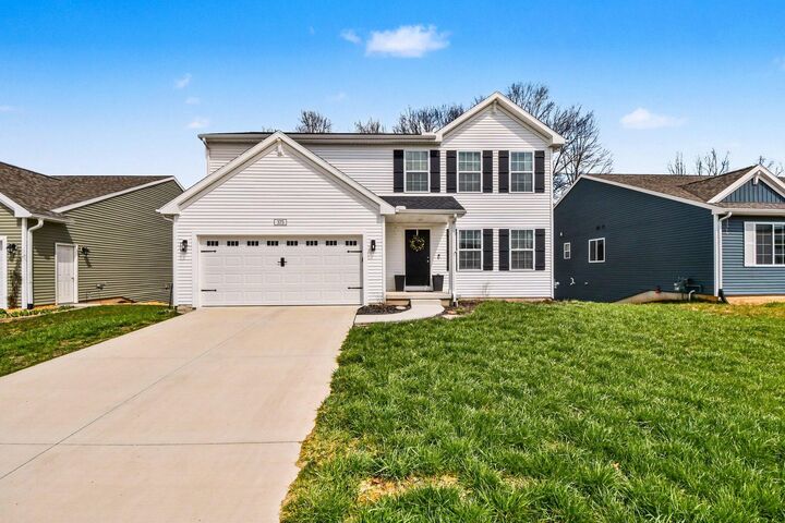 Property Photo:  375 N Tannenbaum Trail NE  MI 49319 