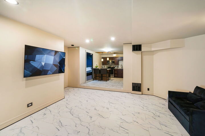 Property Photo:  6337 Roosevelt Road 107  IL 60402 