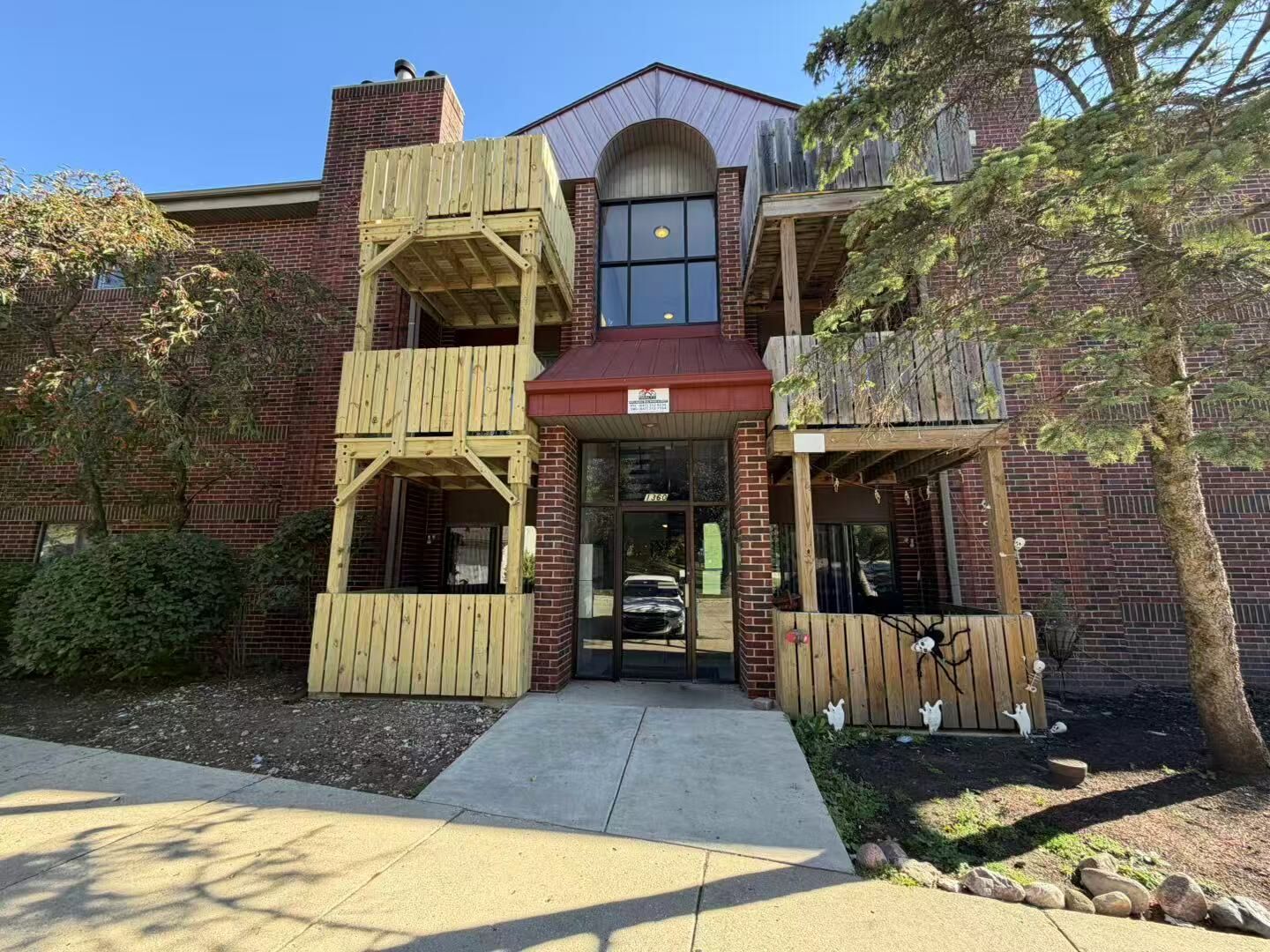 Property Photo:  1360 Brook Street F  IL 60174 
