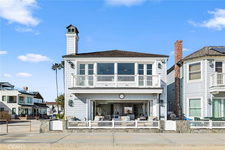 Property Photo:  524 W Oceanfront  CA 92661 