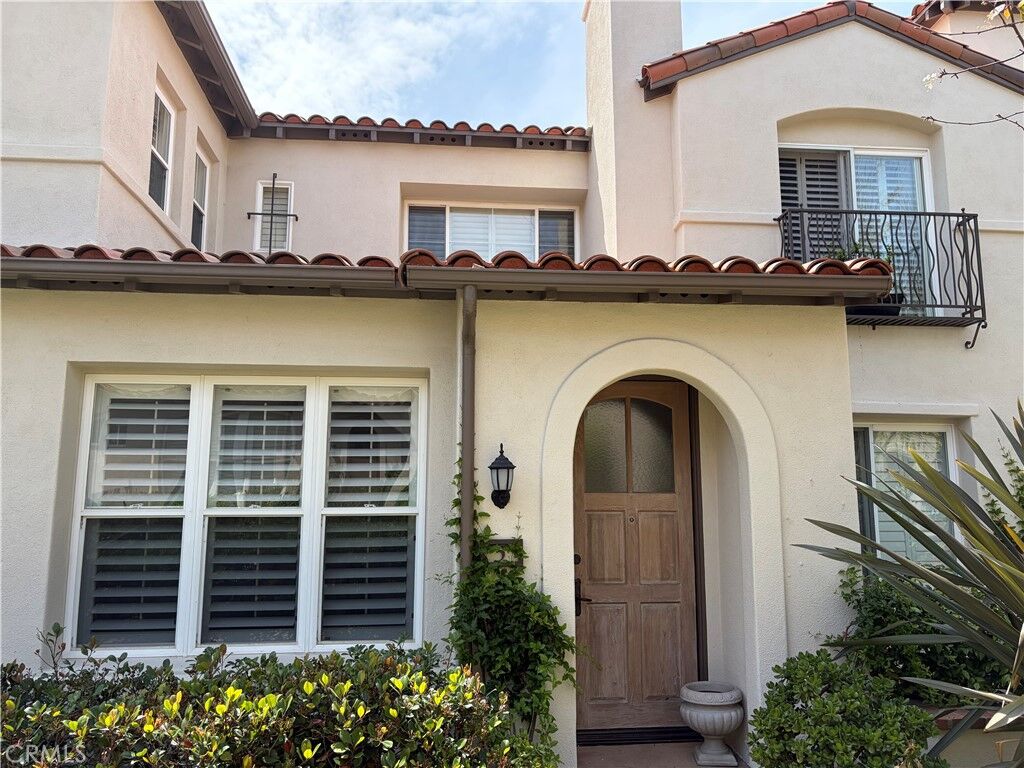 Property Photo:  5 Roma Court  CA 92657 