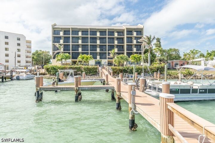 Property Photo:  10 Tampa Place 503  FL 34145 