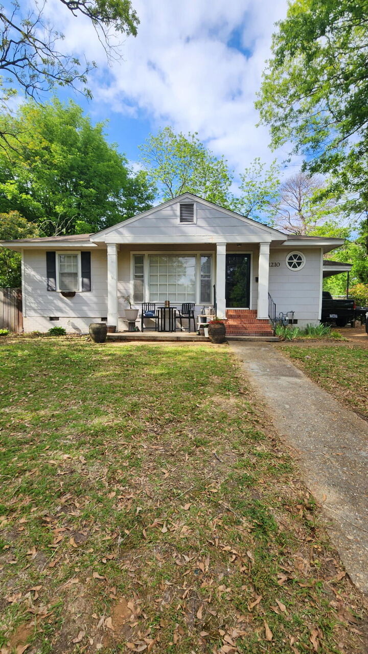 Property Photo:  1210 Fletcher St.  MS 38804 