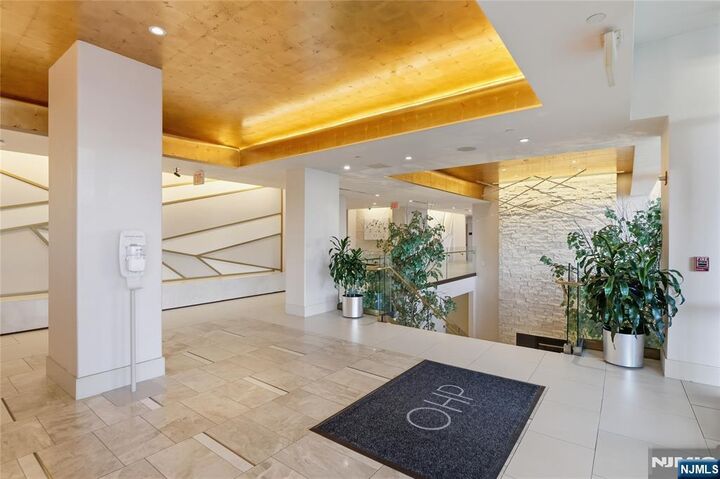 Property Photo:  1008 Hudson Park  NJ 07020 