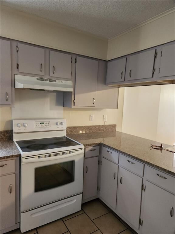 Property Photo:  117 (A & B) J Street  LA 70037 