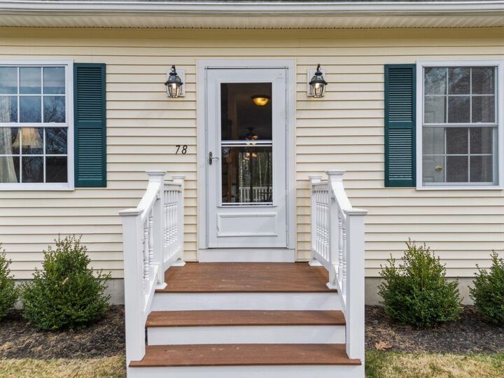 Property Photo:  78 Ebony Drive  NH 03867 