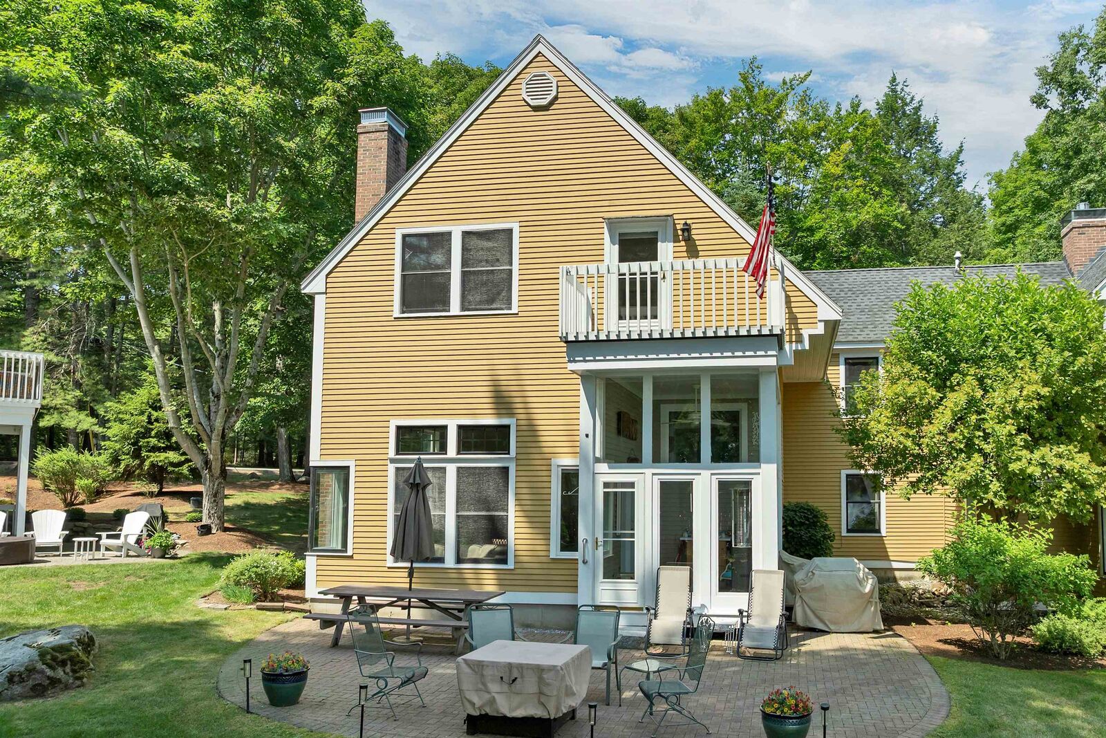 Property Photo:  7 Windermere Road  NH 03254 