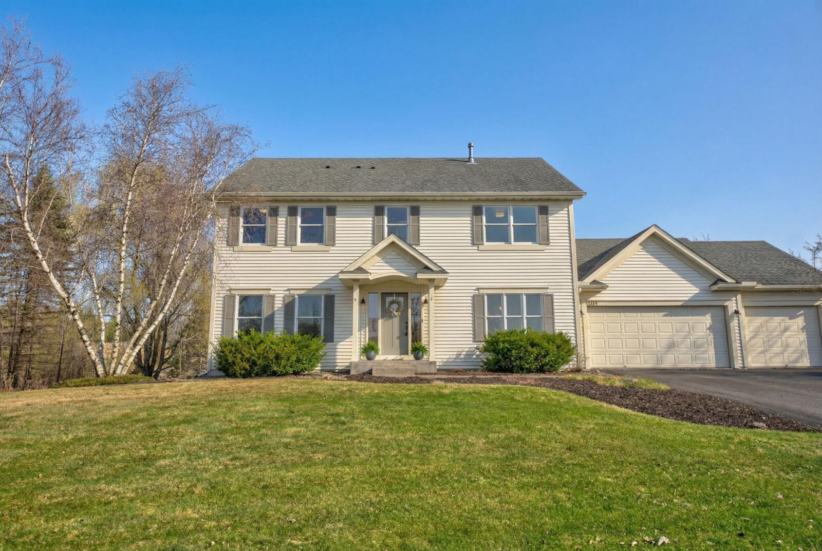 Property Photo:  5264 Linden Trail N  MN 55042 