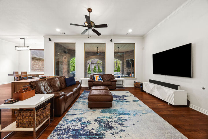 Property Photo: 2737 N Signet Place AR 72703