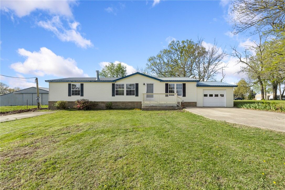 Property Photo:  7516 Highway 7 N  AR 72601 