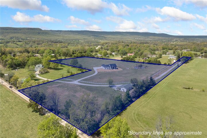 Property Photo: 10046 Highway 206 W AR 72601