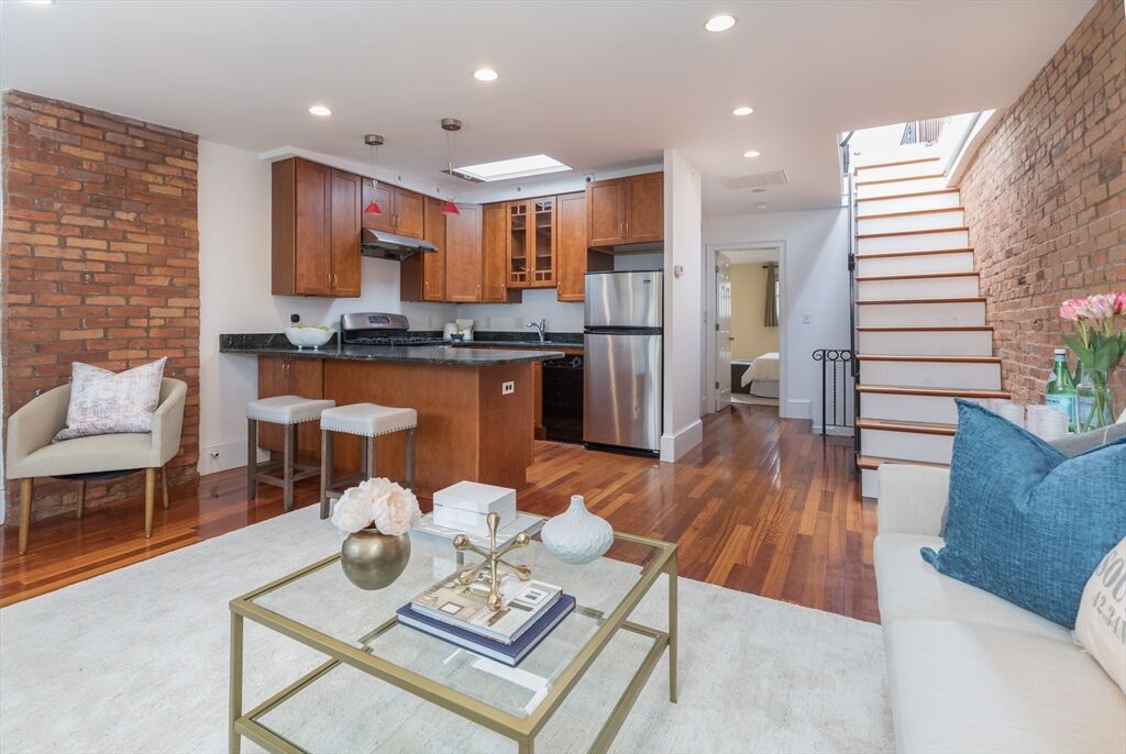 Property Photo: 18 Dwight 3 MA 02118
