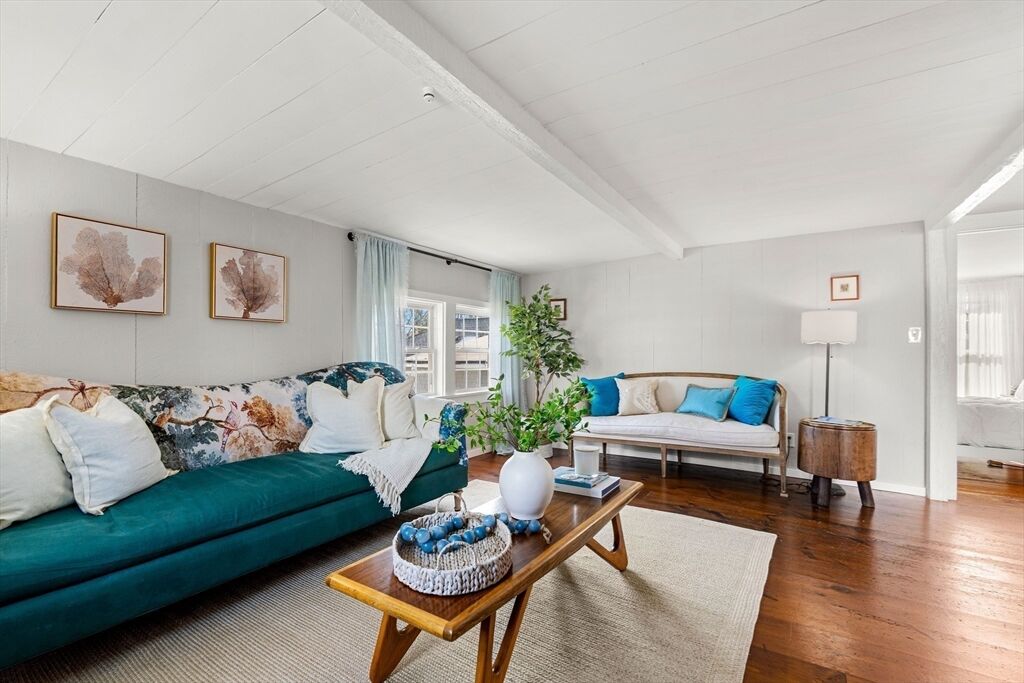 Property Photo:  26 Bayview Rd.  MA 01945 