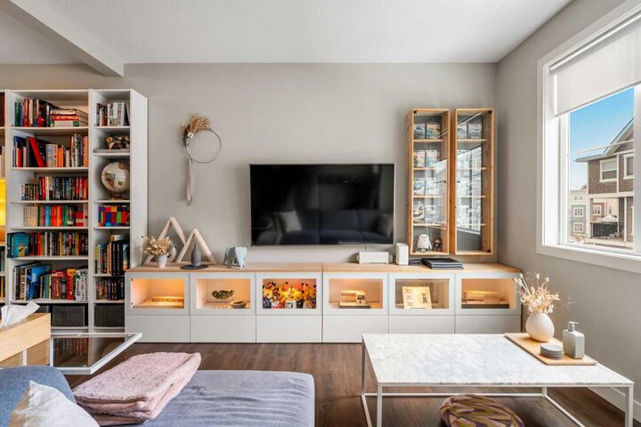 Property Photo: 355 Nolancrest Heights NW 203 AB T3R 0Z9