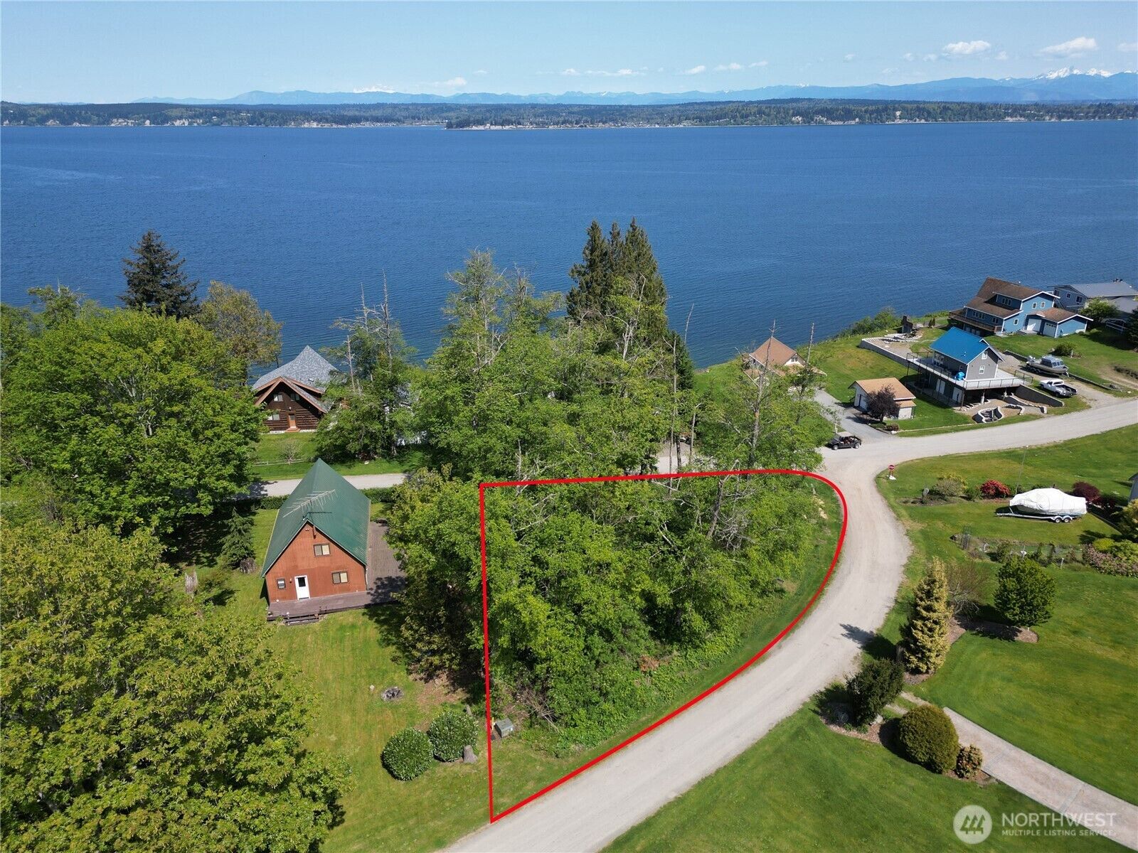 Property Photo:  54 A  Saratoga Drive  WA 98206 