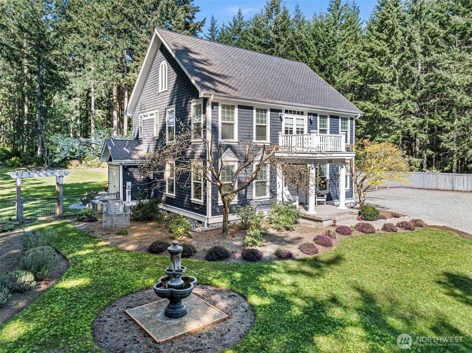 Property Photo:  1412  11th Lane  WA 98333 