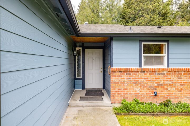 Property Photo:  319  Shelter Bay Dr.  WA 98257 