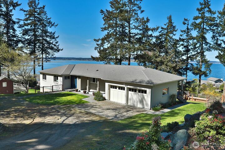 Property Photo: 260 Rhodena Drive WA 98239