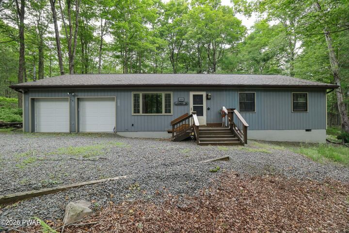 Property Photo:  259 Lc Larsen Drive  PA 18424 