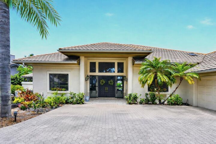Property Photo: 6460 SE Winged Foot Drive FL 34997