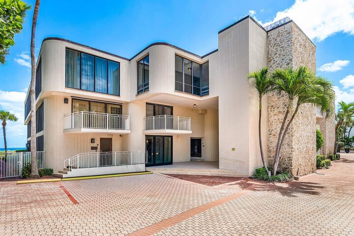 Property Photo:  2155 S Ocean Boulevard 7  FL 33483 