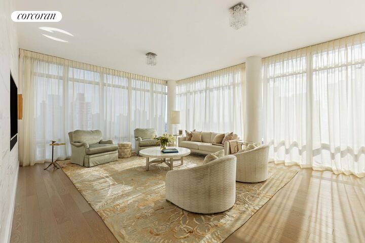 Property Photo:  1355 1st Avenue 22  NY 10021 