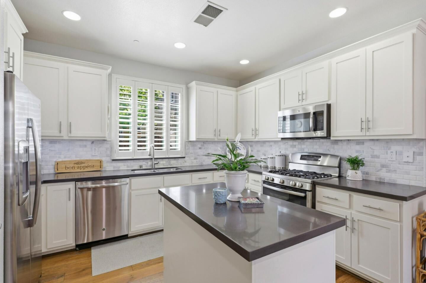 Property Photo:  308 Harvest Lane  CA 95066 