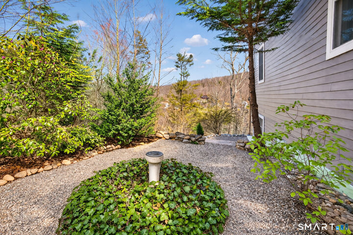 Property Photo: 145 Lakeview Terrace CT 06482