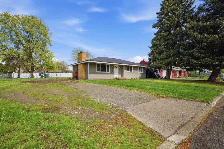 Property Photo:  11619 E Buckeye Ave  WA 99206 