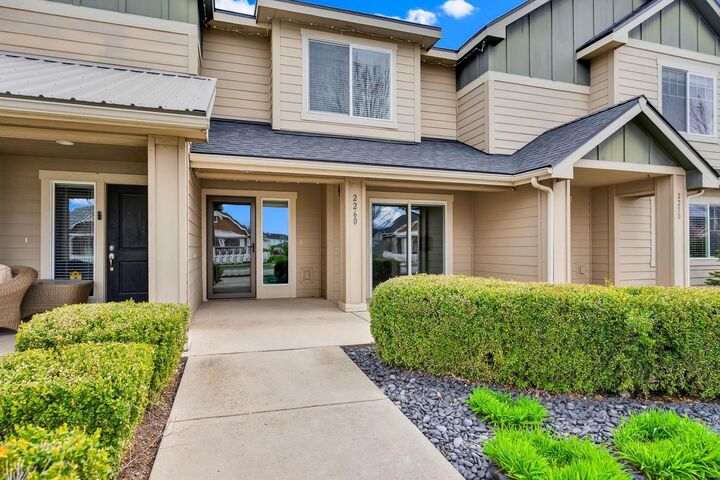 Property Photo: 2260 N Country Vista Blvd WA 99019
