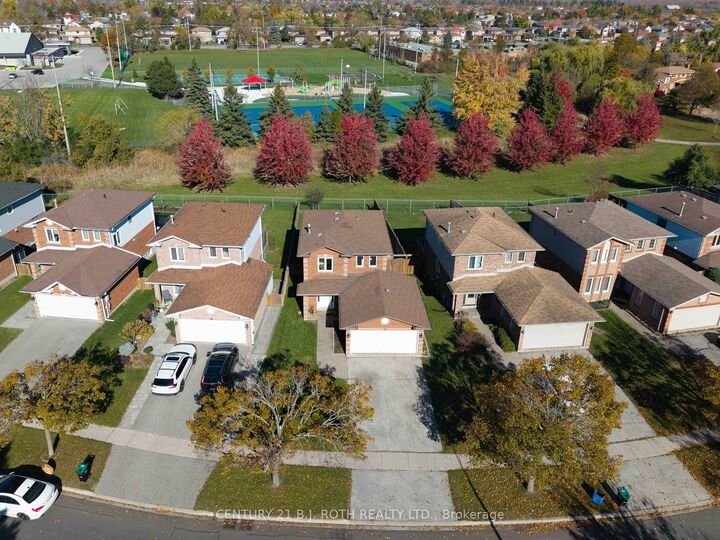 Photo de la propriété: 76 Arthur Avenue ON L4M 6H5