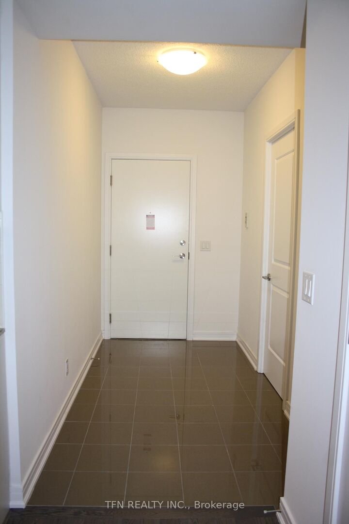 Property Photo: 9201 Yonge Street 519 ON L4C 6Z2