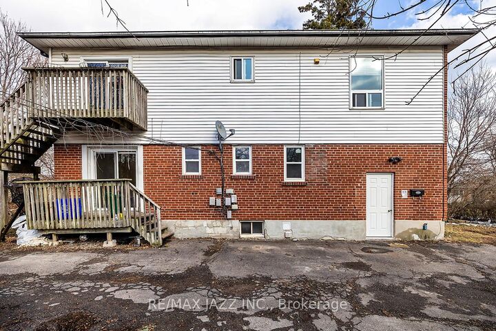 Property Photo: 380 Phillip Murray Avenue ON L1J 1H3