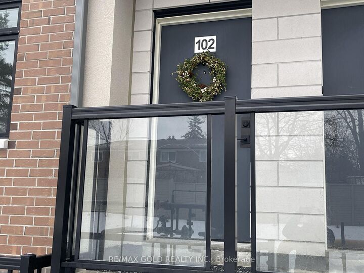 Property Photo: 1115 Douglas McCurdy Comm Drive E 102 ON L5G 0C6