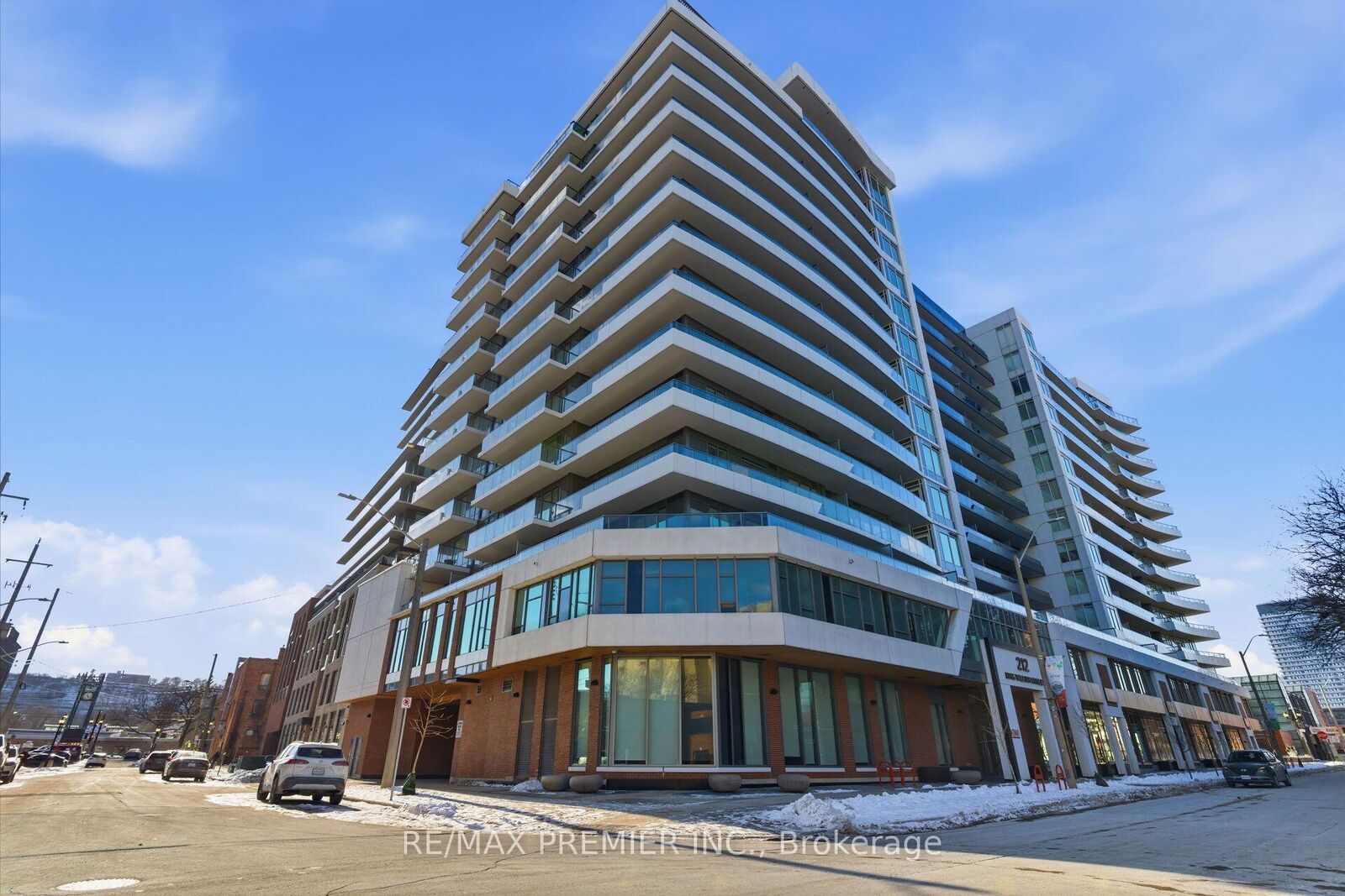 Property Photo: 212 King William Street 914 ON L6R 3N9