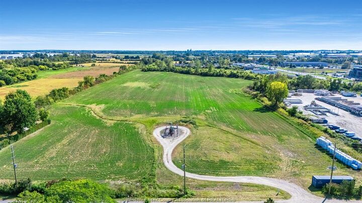 Property Photo:  V/L Mersea Rd 5  ON N8H 3V6 