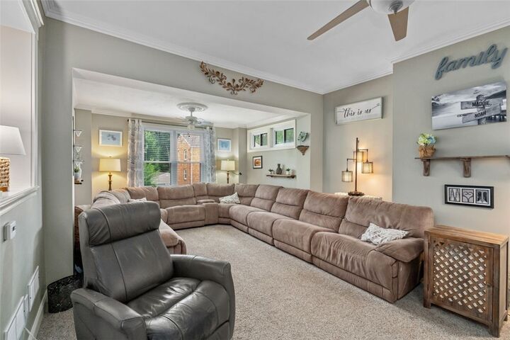 Property Photo:  220 Bronx Ave  PA 15229 