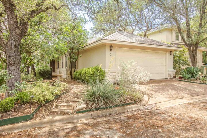 Property Photo:  5800 Courtyard Drive 2  TX 78731 
