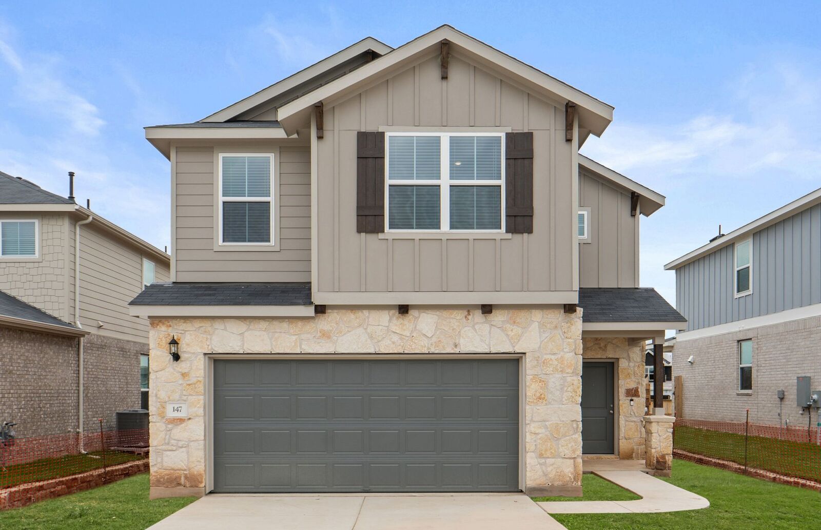 Property Photo: 147 Golden Bell Way TX 78610