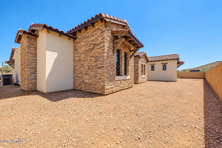 Property Photo: 6431 E Flatiron Loop AZ 85118