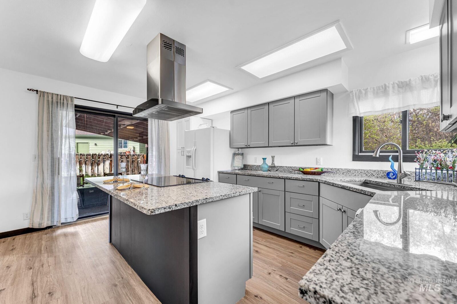 Property Photo: 103 Rainbow Cir ID 83316